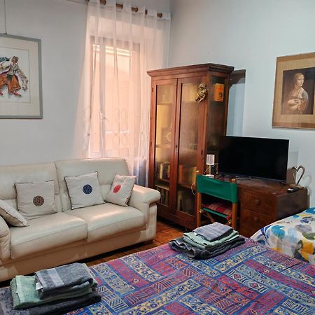 Studio Borgo Colonne Parma Eksteriør bilde